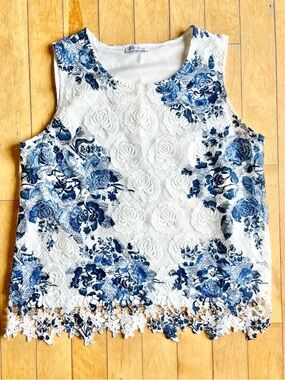Marie Claire Floral White & Blue Lace & Embroidered Sleeveless Blouse Size XXL